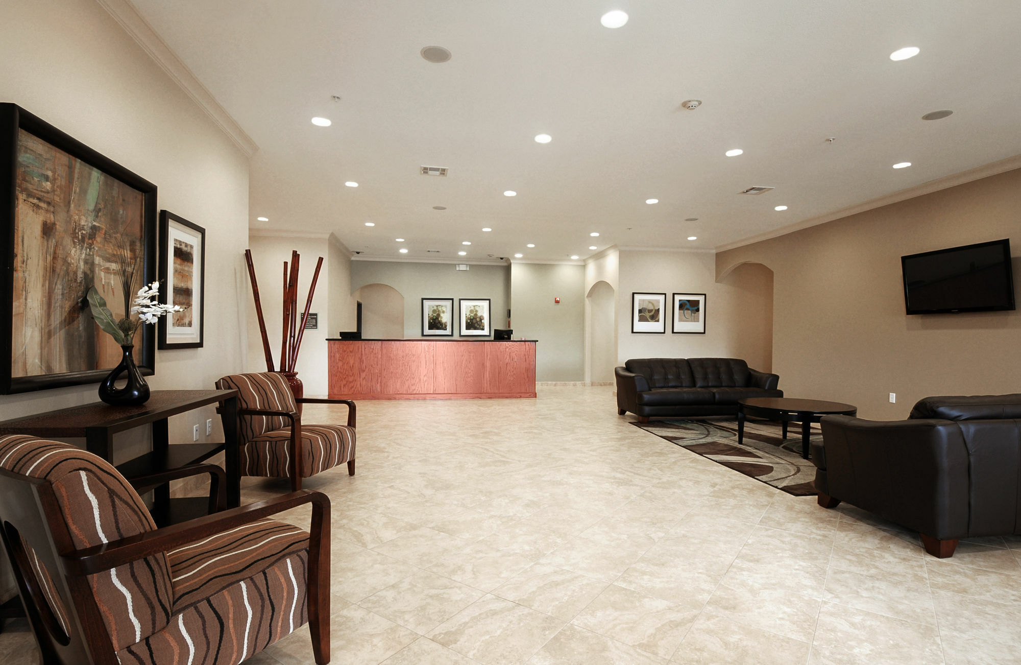 Ramada By Wyndham College Station Hotell Exteriör bild